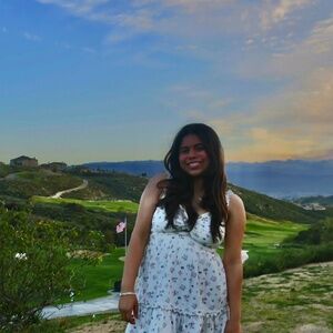 Meet your Posher, Avery